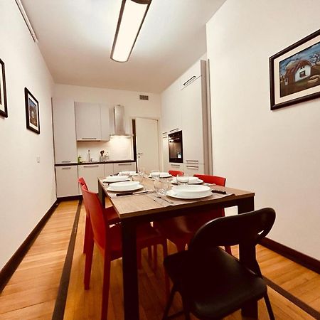 Appartement Kibilu - Via Medaglie D'Oro Centro Citta Con Parcheggio à Varèse Extérieur photo
