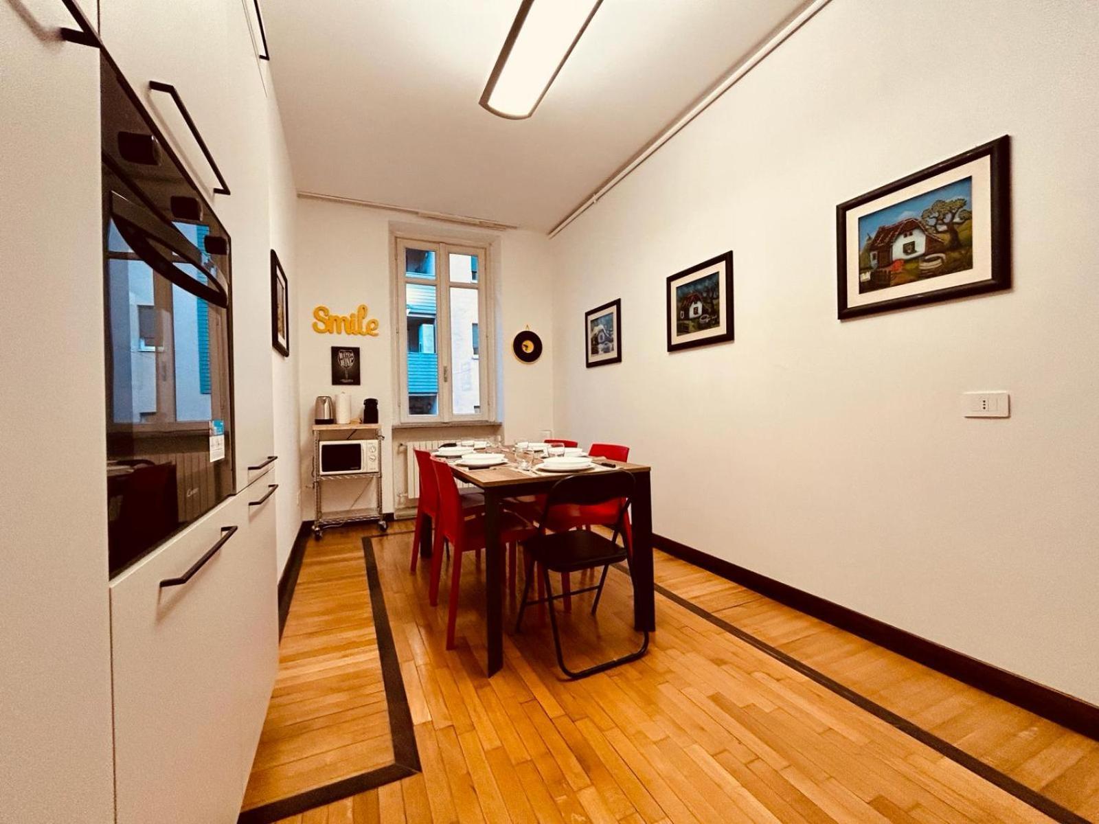 Appartement Kibilu - Via Medaglie D'Oro Centro Citta Con Parcheggio à Varèse Extérieur photo