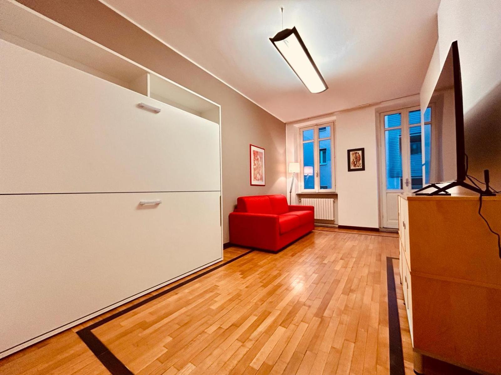 Appartement Kibilu - Via Medaglie D'Oro Centro Citta Con Parcheggio à Varèse Extérieur photo