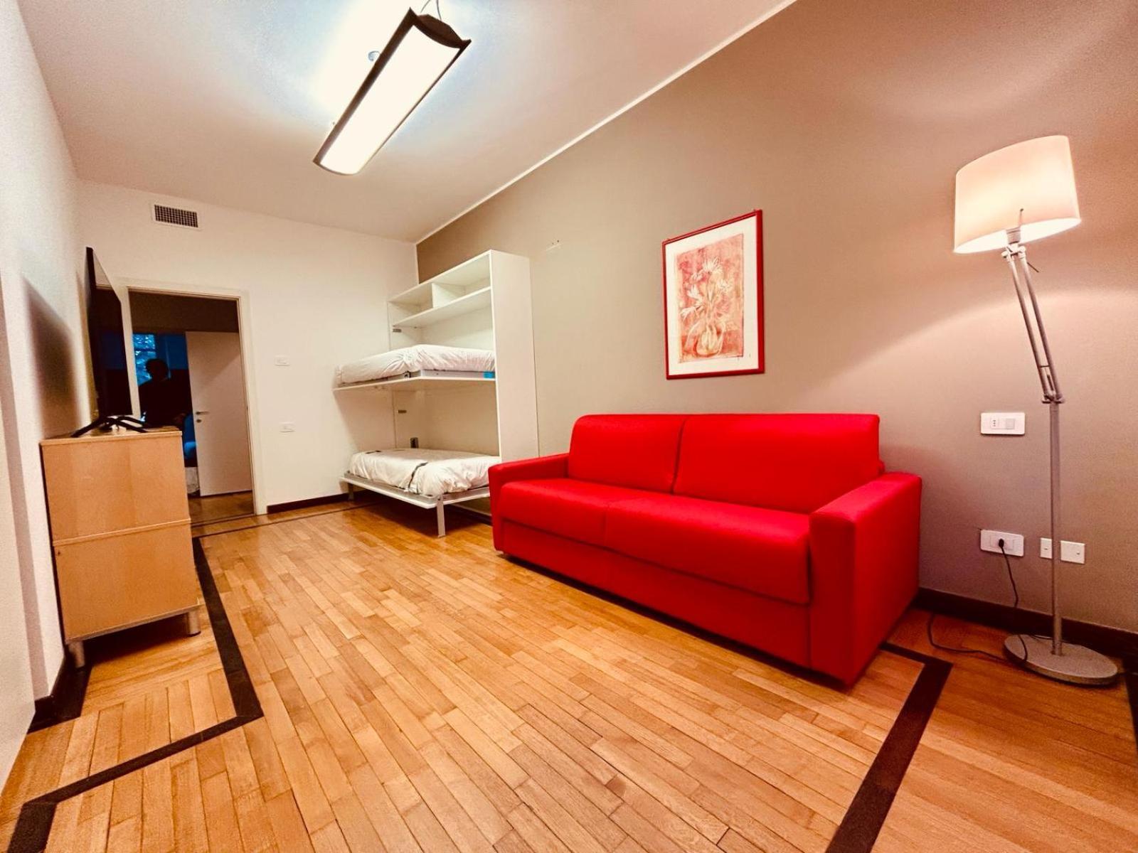 Appartement Kibilu - Via Medaglie D'Oro Centro Citta Con Parcheggio à Varèse Extérieur photo